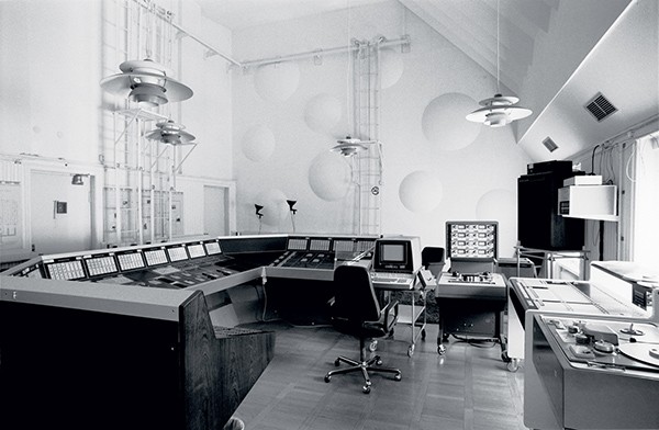 Sanne Krogh Groth Politics and Aesthetics in Electronic Music A Study of EMS – Elektronmusikstudion Stockholm, 1964-1979