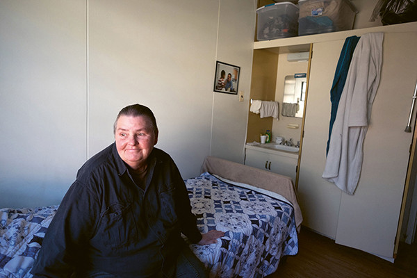 Sara Bennett Looking Inside Women with Life Sentences