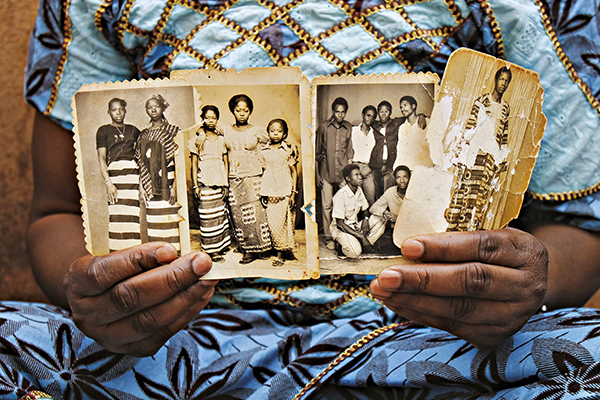 RENCONTRES DE BAMAKO BIENNALE AFRICAINE DE LA PHOTOGRAPHIE 10ème édition